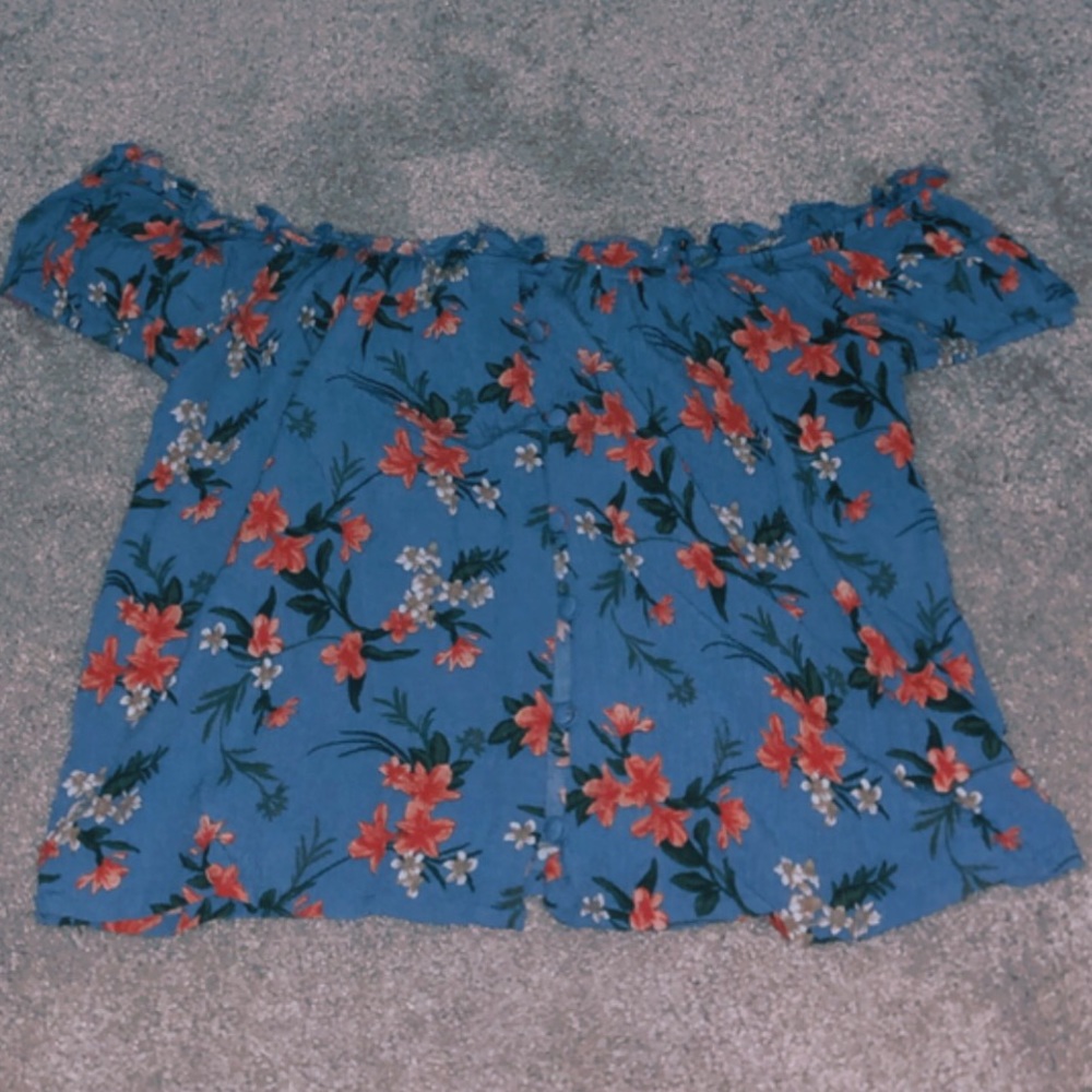 american eagle off the shoulder top
